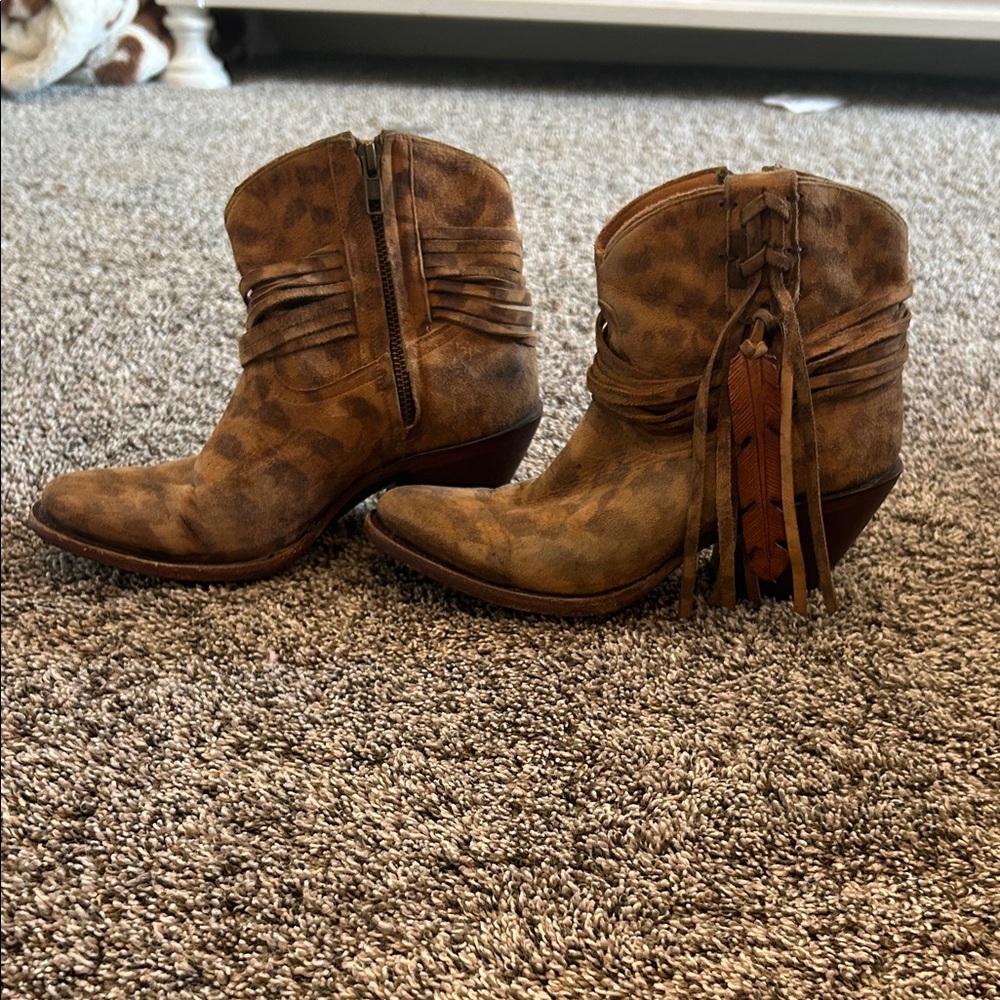 Lucchese Brown Heeled Boots